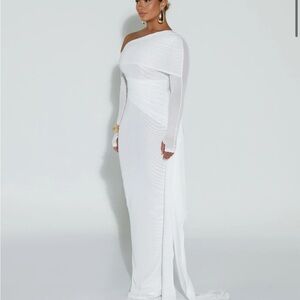 BBXBRAND Elegant White One-Shoulder Dress Never Worn, All original tags in place